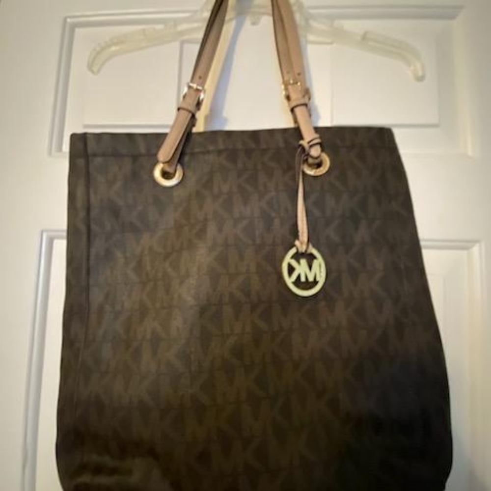 Michael Kors Tote